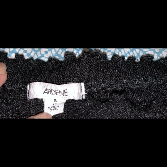 *SOLD* Ardene Off-Shoulder Longsleeve Blouse - Picture 3 of 5